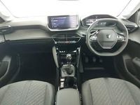 Used Peugeot 208 Allure 101 HP (74 kW) 2024 Yellow Hatchback