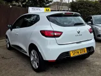 Used Renault Clio IV Dynamique 75 HP (55 kW) 2014 White Hatchback