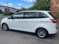 Used Ford Grand C-Max Zetec 120 HP (88 kW) 2016 White MPV
