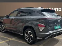 Usado Hyundai Kona N Line 138 CV (101 kW) 2025 Gris SUV