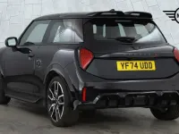 Used Mini Cooper S Hatch 201 HP (147 kW) 2024 Black Hatchback