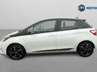 Used Toyota Yaris 111 HP (81 kW) 2018 White Hatchback