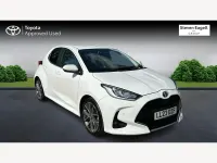 Second-hand Toyota Yaris Hybrid 2023 Alb Hatchback