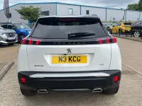 Used Peugeot 2008 Premium 129 HP (94 kW) 2021 White SUV