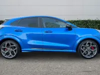Käytetty Ford Puma ST 170 HP (125 kW) 2023 Sininen Katumaasturi