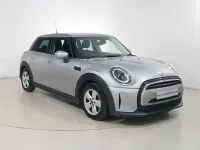 Usado Mini Cooper Classic 134 HP (98 kW) 2022 Prateado Citadino