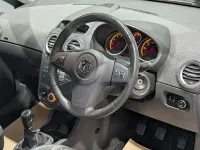 Second-hand Vauxhall Corsa 100 CP (73 kW) 2012 Argintiu Hatchback