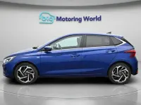 Używany Hyundai i20 Premium 100 KM (73 kW) 2023 Niebieski Hatchback