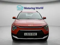 Second-hand Kia Niro 141 CP (103 kW) 2023 Portocaliu SUV