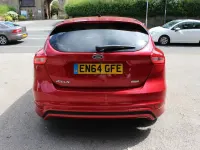 Used Ford Focus Zetec 125 HP (91 kW) 2015 Red Hatchback