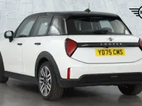 Used Mini Cooper Hatch 113 kW (154 HP) 2026 White Hatchback
