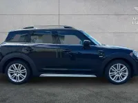 Usado Mini Cooper S Countryman Exclusive 176 HP (129 kW) 2021 Preto SUV