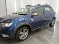 Used Dacia Sandero Lauréate 90 HP (66 kW) 2017 Blue Hatchback