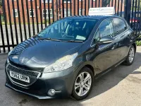 Used Peugeot 208 Allure 68 HP (50 kW) 2013 Grey Hatchback