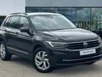 Used VW Tiguan Life 150 HP (110 kW) 2023 Urano grey SUV