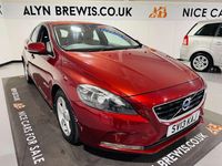 Used Volvo V40 SE 150 HP (110 kW) 2013 Red Hatchback