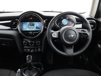 Used Mini Cooper Classic 134 HP (98 kW) 2024 White Hatchback