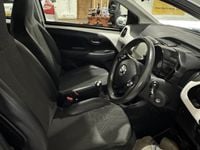 Used Toyota Aygo x-press 69 HP (50 kW) 2016 Hatchback