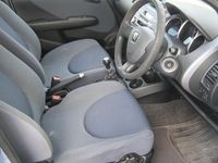 Begagnad Honda Jazz 2003 Halvkombi