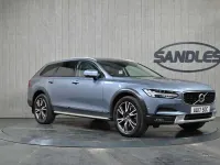 Used Volvo V90 CC Pro 235 HP (172 kW) 2017 Blue Estate