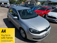 Usado VW Golf VI Match 105 HP (77 kW) 2011 Prateado Citadino
