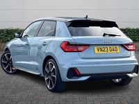 Begagnad Audi A1 Black Edition 150 HK (110 kW) 2023 Grå SUV
