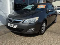 Used Vauxhall Astra 115 HP (84 kW) 2011 Grey Estate