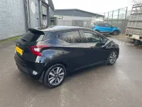 Usado Nissan Micra Acenta 90 HP (66 kW) 2017 Preto Citadino