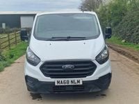 Used Ford Transit Custom 105 HP (77 kW) 2018 White Van