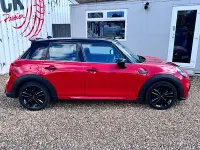 Used Mini Cooper Hatch 134 HP (98 kW) 2023 Red Hatchback