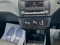 Używany Seat Ibiza SE Technology 90 KM (66 kW) 2016 Biały Hatchback