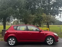 Used Kia Ceed 124 HP (91 kW) 2012 Red Hatchback