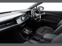 Second-hand Audi Q4 e-tron S-Line 150 kW (204 CP) 2022 Argintiu SUV