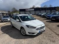 Used Ford Focus Titanium 125 HP (91 kW) 2015 White Hatchback