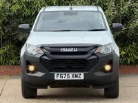 New Isuzu D-Max 163 HP (119 kW) 2025 White Pickup