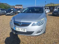 Second-hand Vauxhall Astra Excite 2011 Argintiu Hatchback