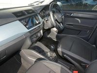 Used Skoda Fabia Colour Edition 70 HP (51 kW) 2020 Candy white black magic pearl effect Hatchback