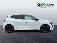 Used Renault Clio V Techno 140 HP (102 kW) 2025 White Hatchback