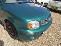 Used Nissan Micra 60 HP (44 kW) 2002 Green Hatchback