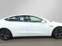 Used Tesla Model 3 Standard Range 239 kW (325 HP) 2019 White Sedan