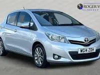 Used Toyota Yaris 99 HP (72 kW) 2014 Silver Hatchback