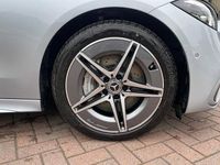 Usado Mercedes C200 AMG line 204 HP (150 kW) 2025 Prateado Sedan