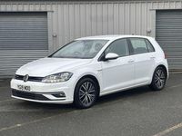 Used VW Golf VII SE 130 HP (95 kW) 2019 White Hatchback