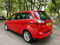 Used Ford Grand C-Max Zetec 120 HP (88 kW) 2015 Red MPV