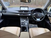 Used Lexus CT200h 2012 White Hatchback