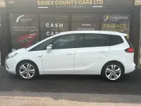 Used Vauxhall Zafira Tourer SRi 140 HP (102 kW) 2016 White MPV