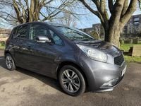 Used Kia Venga 123 HP (90 kW) 2015 Silver Hatchback