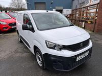 Second-hand Peugeot Partner Premium 131 CP (96 kW) 2023 Alb Monovolum