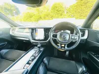 Used Volvo XC60 R-Design 235 HP (172 kW) 2018 Silver SUV