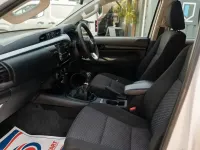 Used Toyota HiLux Active 150 HP (110 kW) 2022 White Pickup